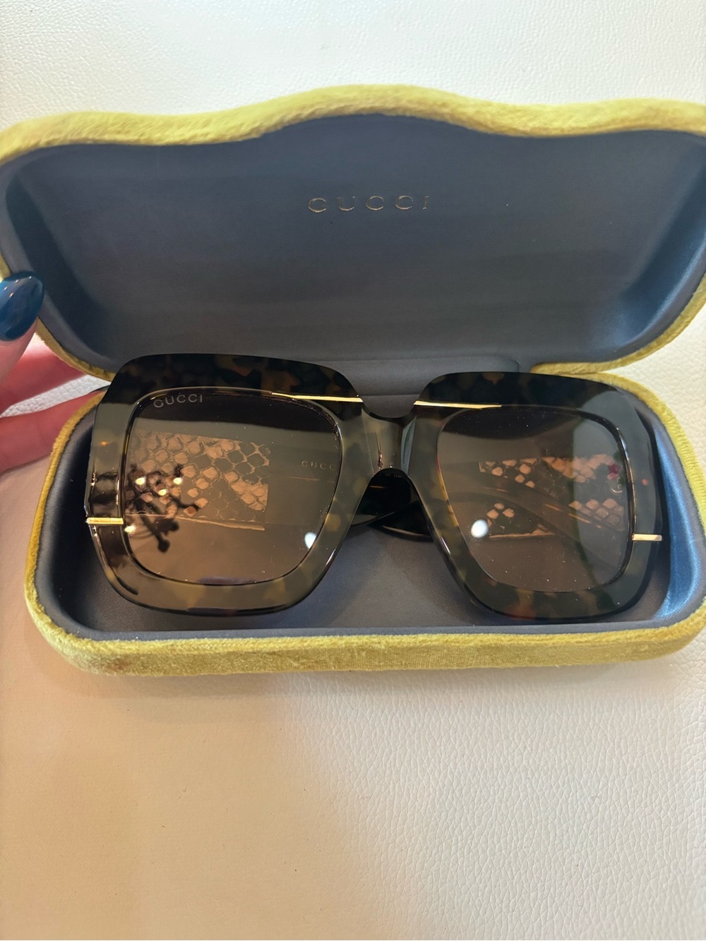 Gucci Women's Tortoiseshell Square Sunglasses - Dark Brown Lenses